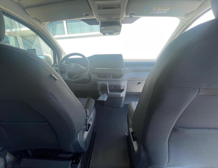 Volkswagen Caravelle 9