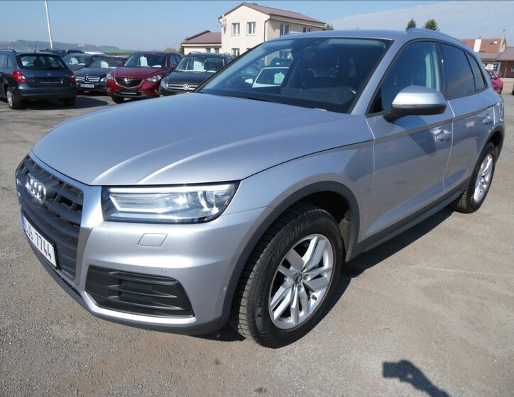 Audi Q5 SUV / Terénní 2,0 l 120 kw