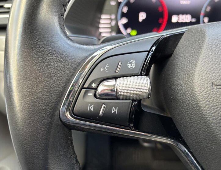 Škoda Superb Kombi 2,0 l 110 kw