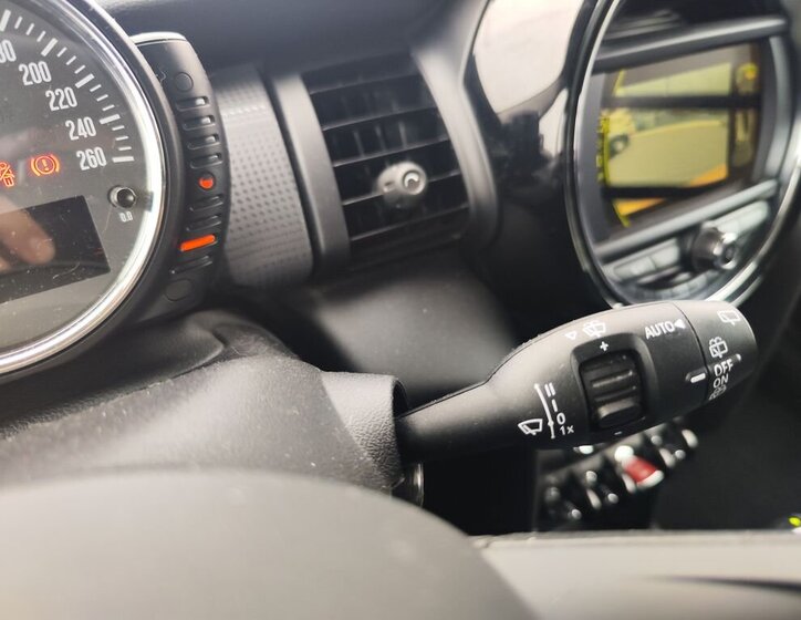 Mini Cooper Hatchback 1,5 l 100 kw