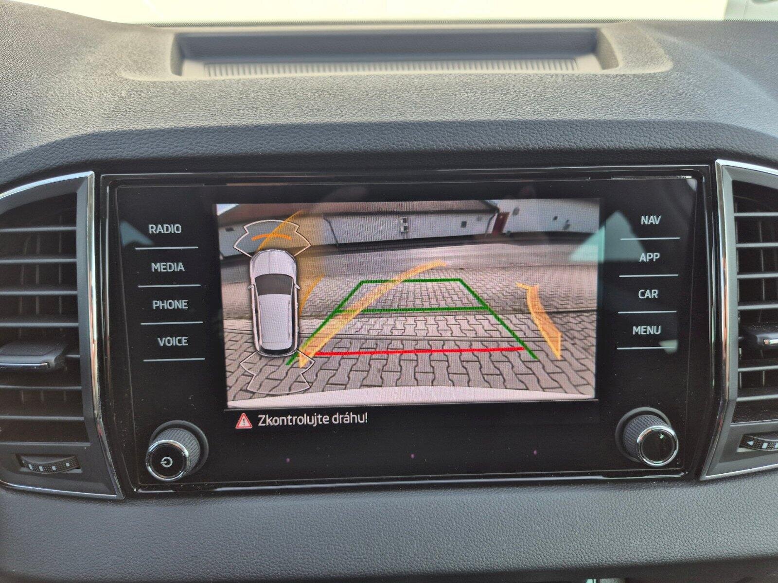 Škoda Karoq SUV / Terénní 1,5 l 110 kw