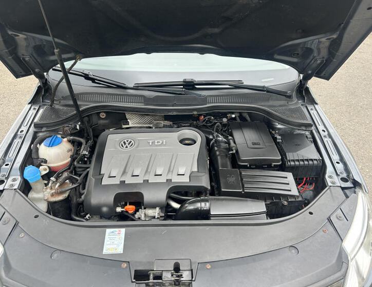 Volkswagen Passat CC 57