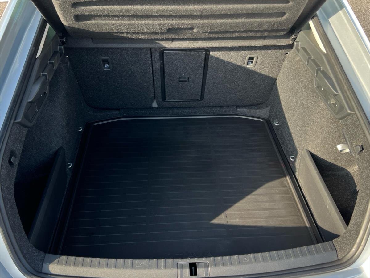 Škoda Octavia Sedan / Limuzína 2,0 l 85 kw