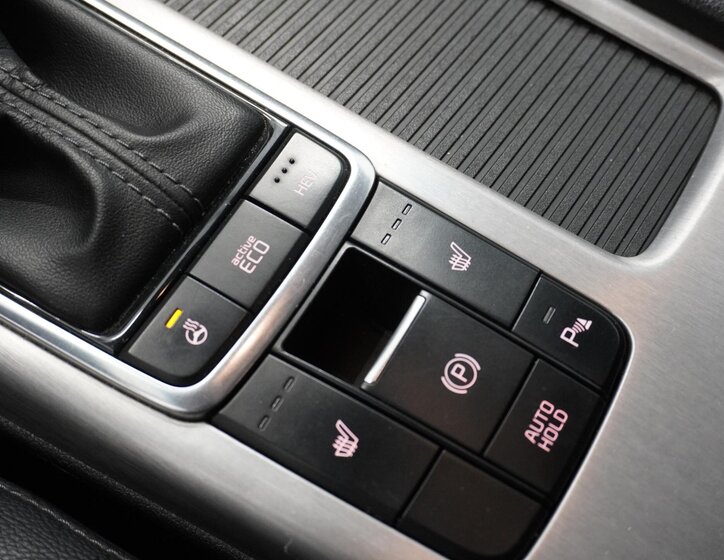 KIA Optima Kombi 2,0 l 151 kw