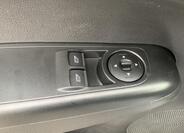 Ford Transit Courier 8