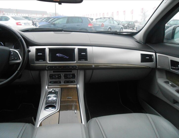 Jaguar XF Kombi 2,2 l 147 kw