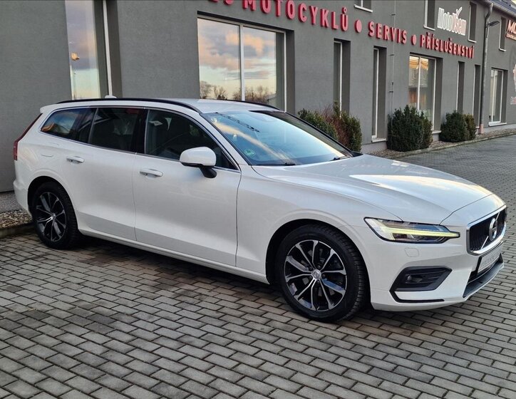 Volvo V60 Kombi 2,0 l 145 kw