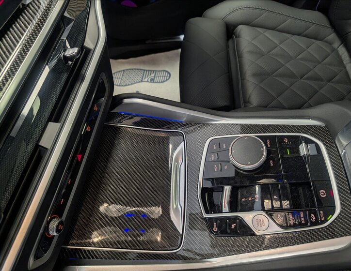 BMW X6 Sedan 3,0 l 210 kw