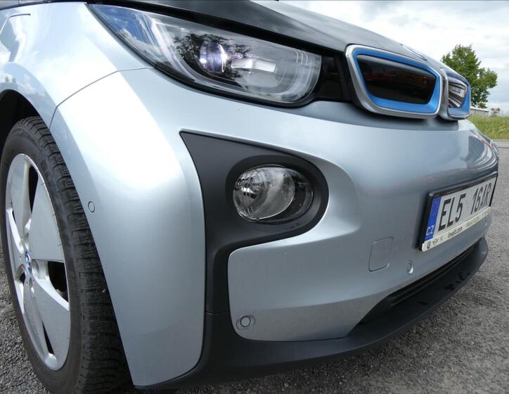 BMW i3 5