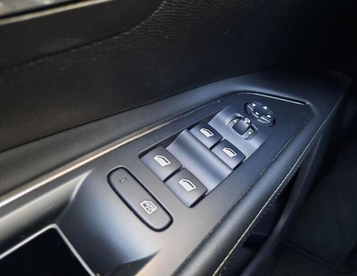 Peugeot 5008 28