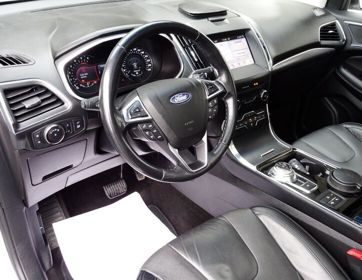 Ford Edge SUV / Terénní 2,0 l 175 kw