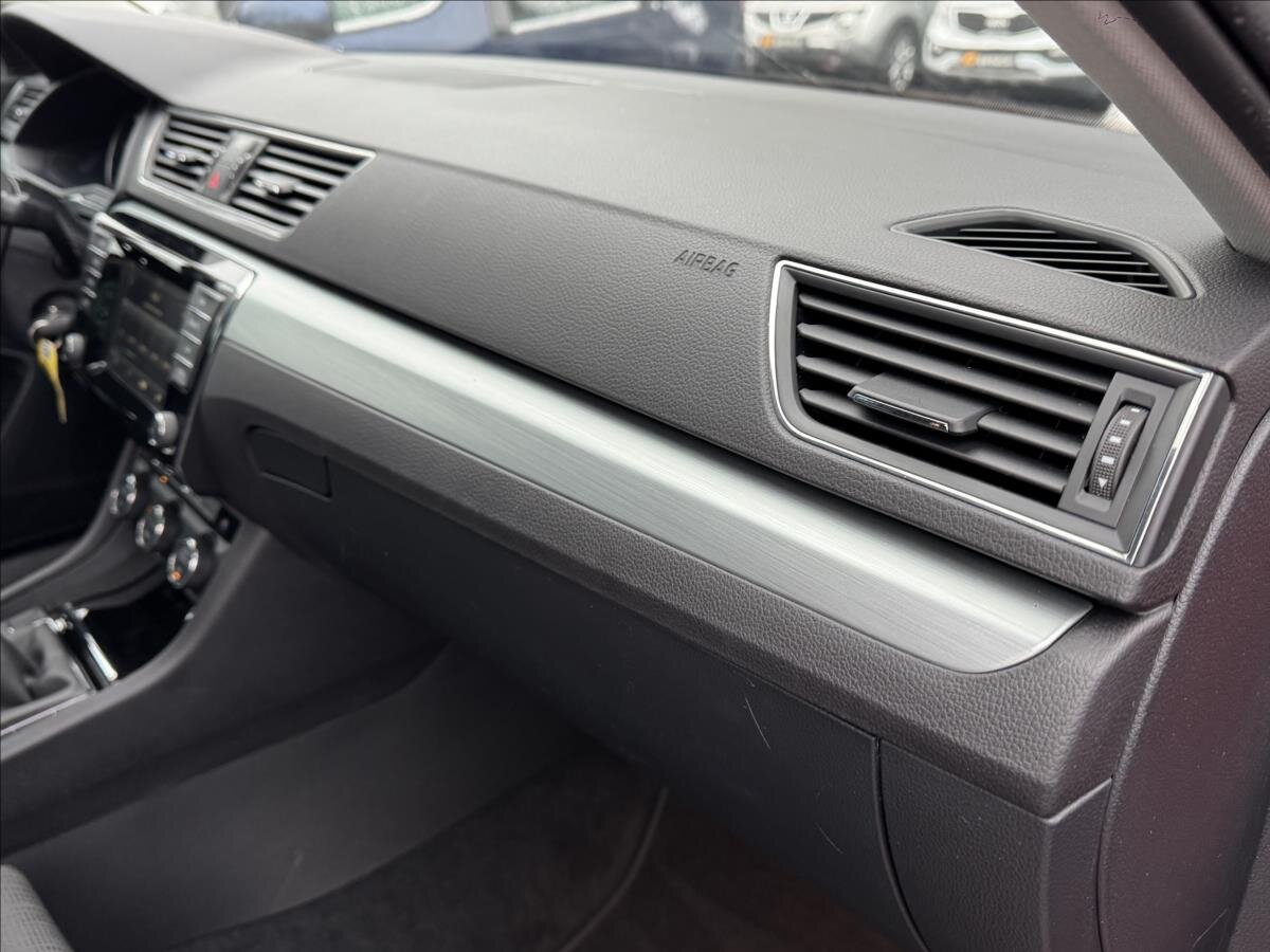 Škoda Superb Kombi 2,0 l 110 kw