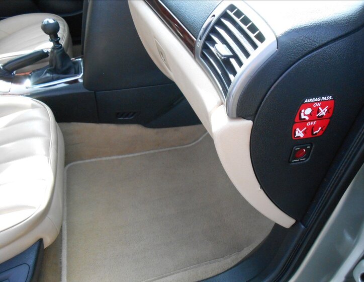 Peugeot 407 Kombi 2,2 l 120 kw