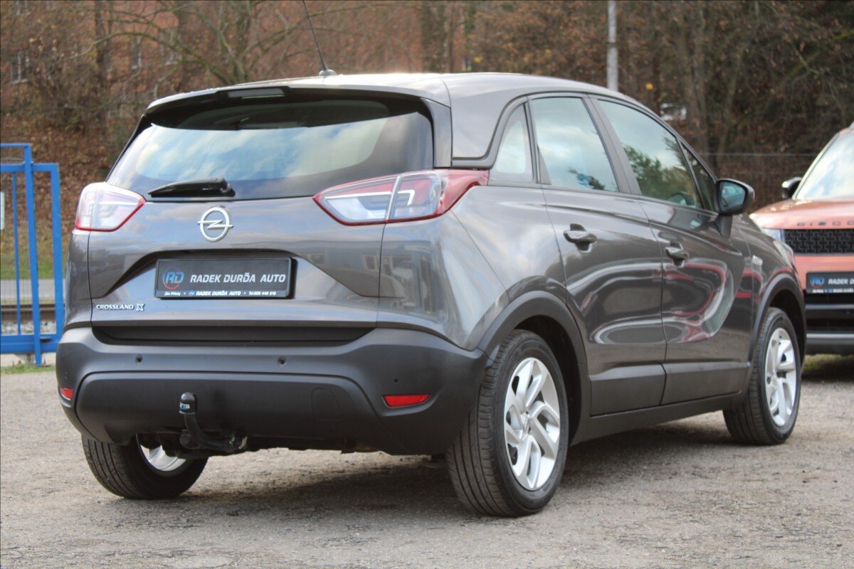 Opel Crossland X SUV / Terénní 1,2 l 61 kw