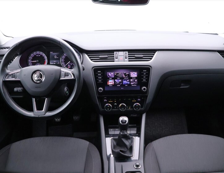 Škoda Octavia 24