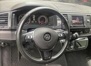 Volkswagen Multivan 11