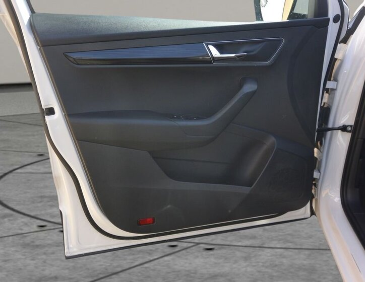 Škoda Karoq SUV / Terénní 2,0 l 110 kw