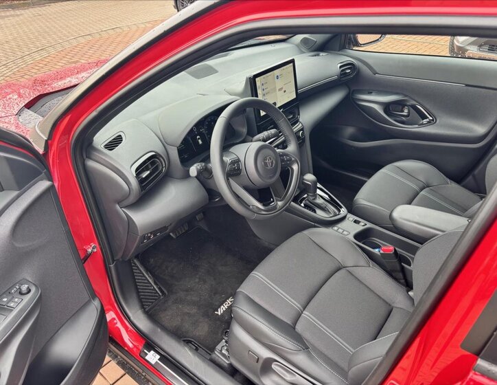 Toyota Yaris SUV 1,5 l 68 kw