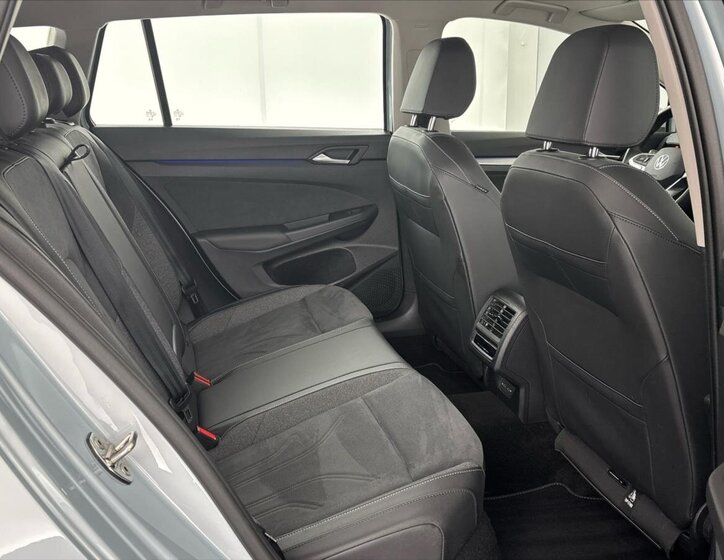 Volkswagen Golf Kombi 1,5 l 110 kw