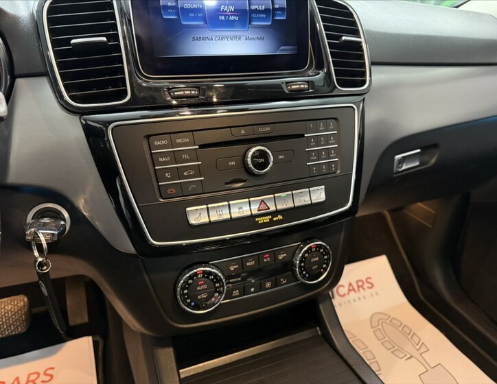 Mercedes-Benz GLE 15