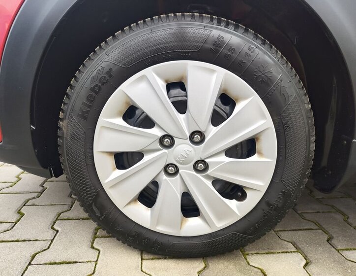 KIA Stonic Hatchback 1,2 l 62 kw