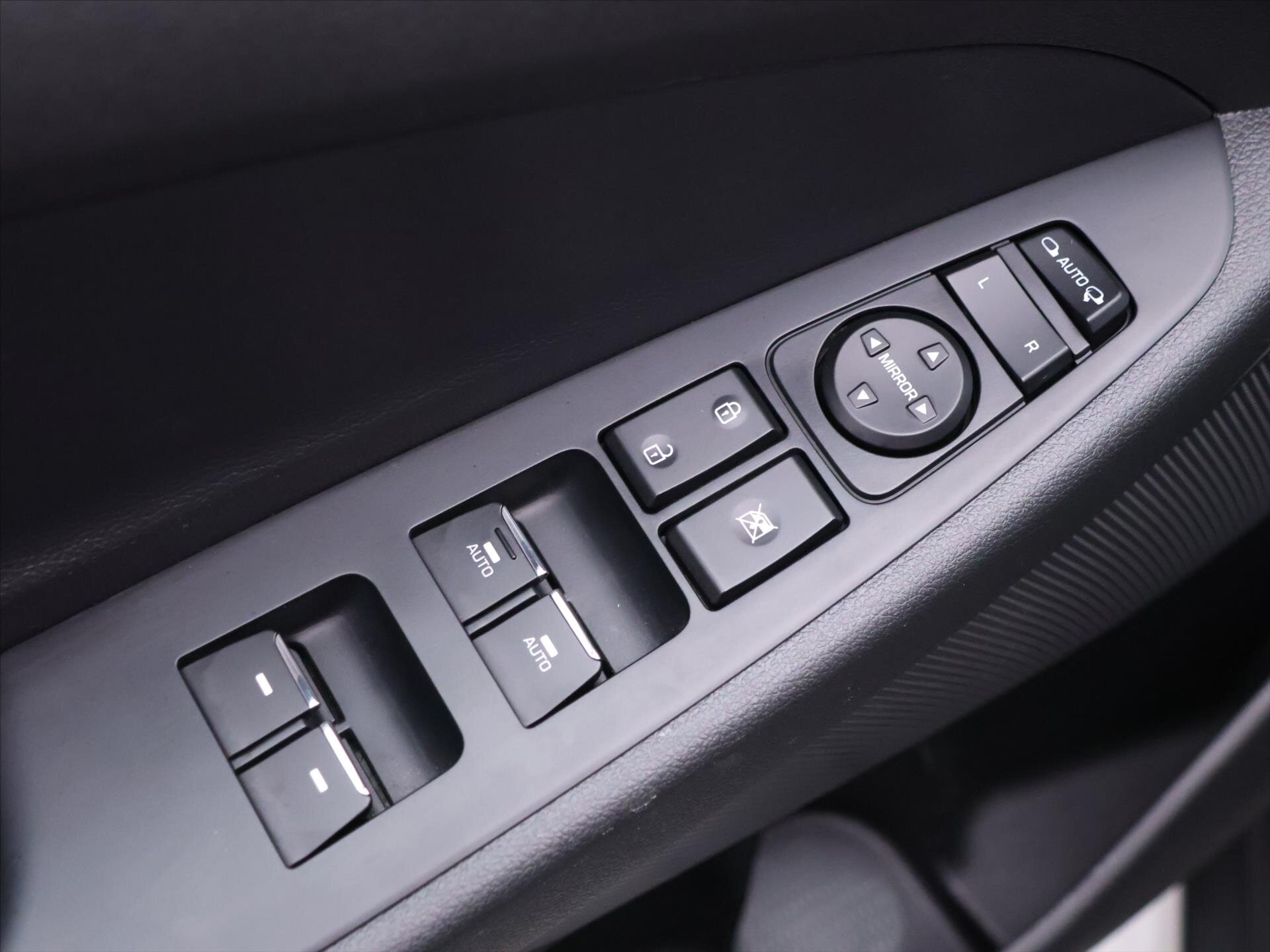 Hyundai Tucson SUV 1,6 l 100 kw