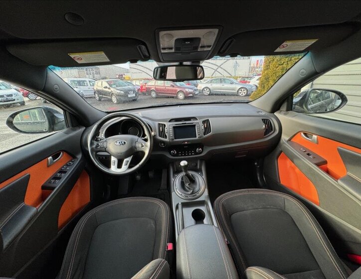 KIA Sportage SUV / Terénní 2,0 l 120 kw