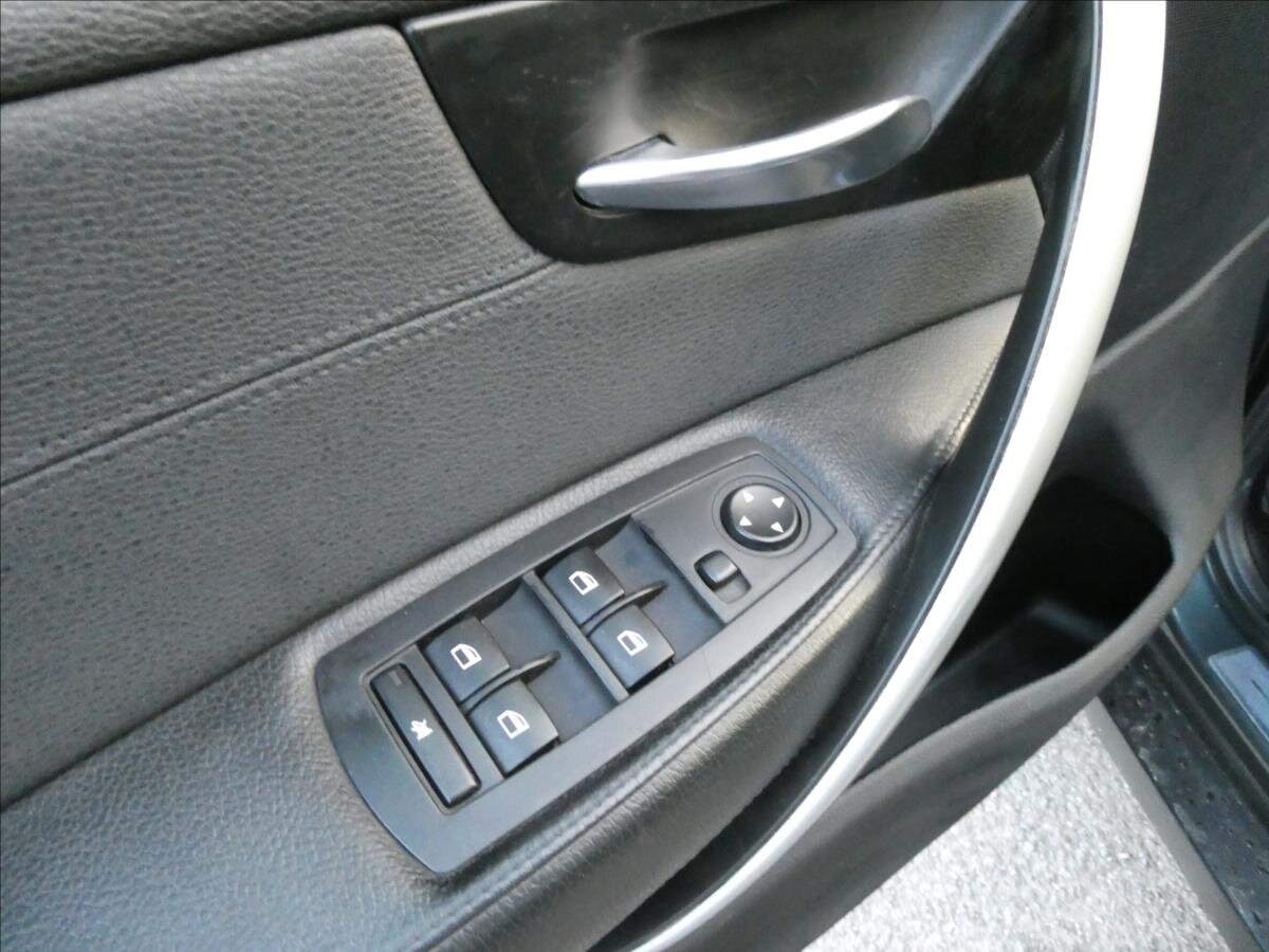 BMW X3 SUV 2,0 l 130 kw