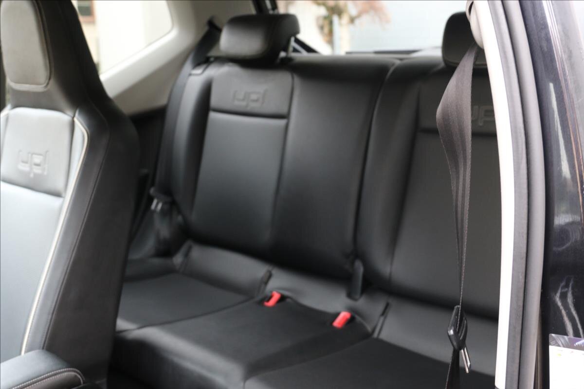 Volkswagen up! Hatchback 999,0 44 kw