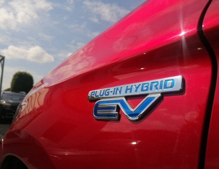 Mitsubishi Outlander 25