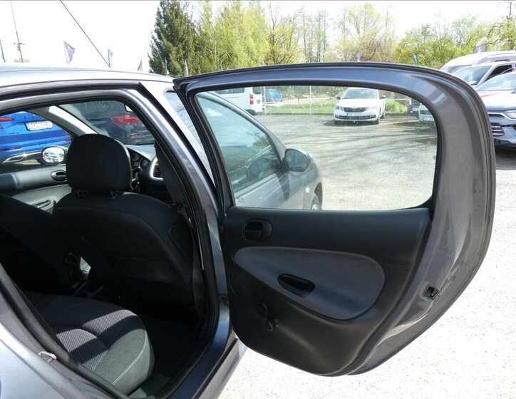Peugeot 206 Hatchback 1,4 l 54 kw