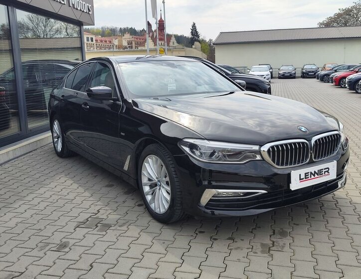 BMW Řada 5 Sedan / Limuzína 3,0 l 235 kw