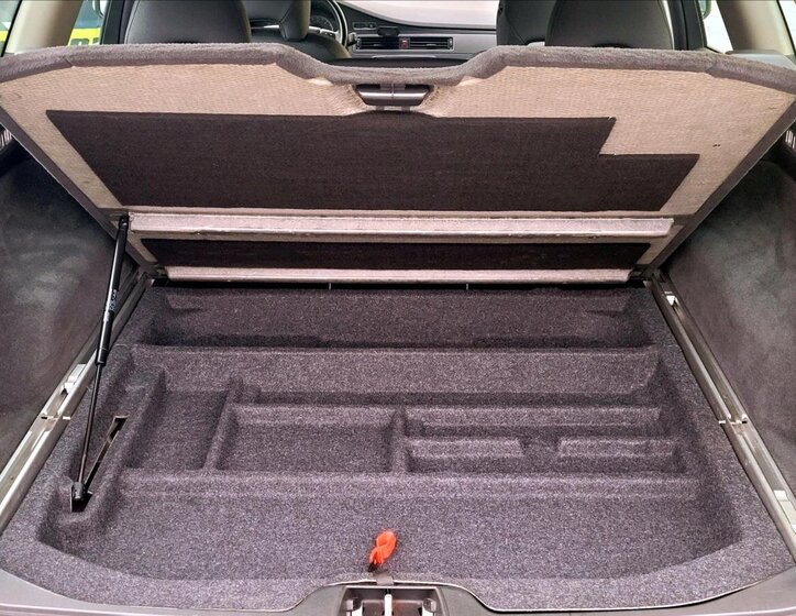 Volvo V70 Kombi 2,4 l 129 kw