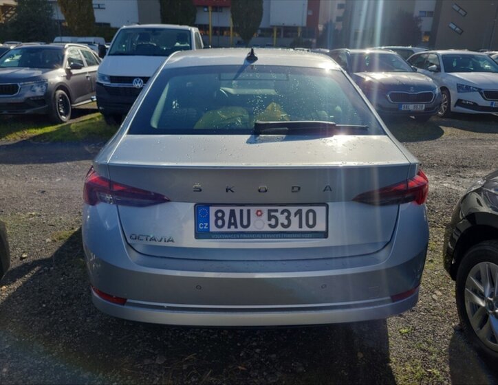 Škoda Octavia Sedan / Limuzína 2,0 l 85 kw