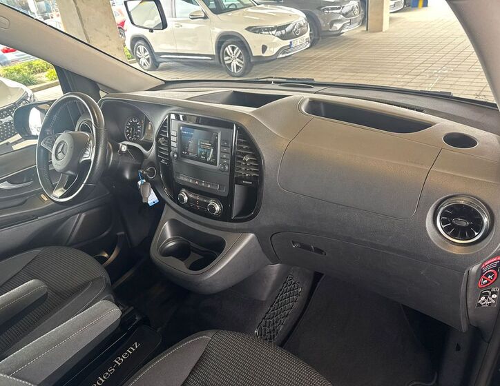 Mercedes-Benz Vito 11
