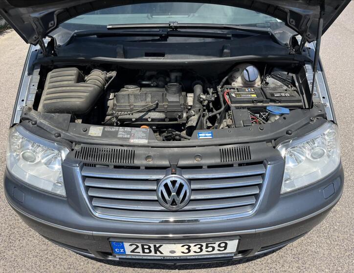 Volkswagen Sharan 24