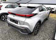 Toyota C-HR SUV 1,8 l 103 kw