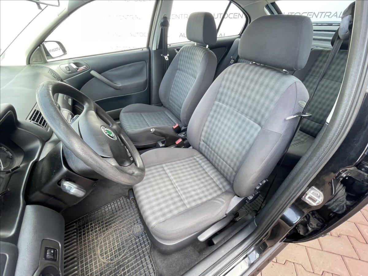 Škoda Octavia Sedan / Limuzína 1,6 l 75 kw