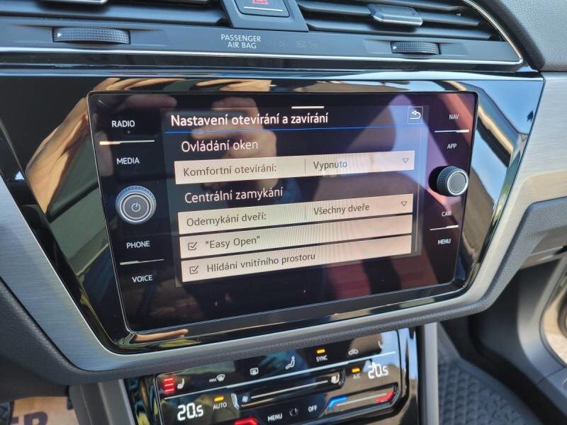 Volkswagen Touran MPV 1,5 l 110 kw