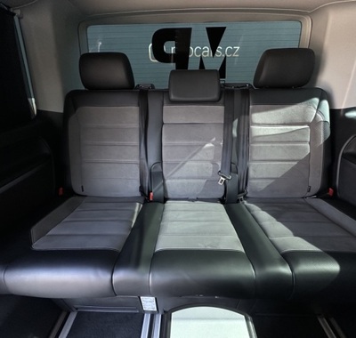 Volkswagen Multivan 23