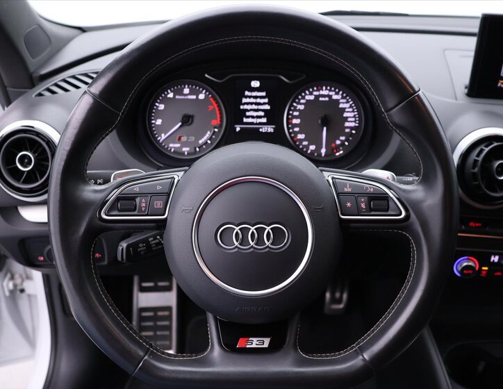 Audi S3 19