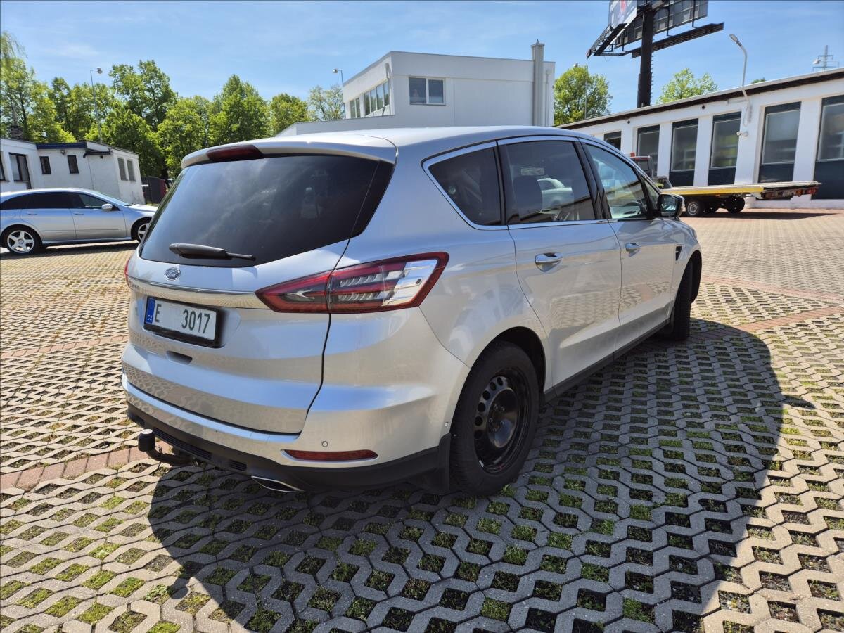 Ford S-MAX MPV 2,0 l 132 kw