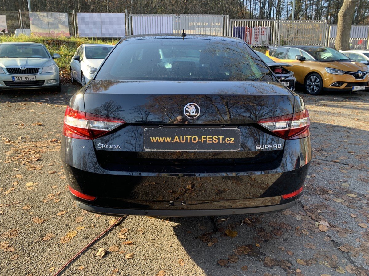 Škoda Superb