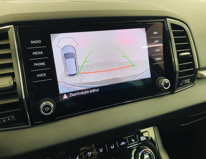 Škoda Karoq SUV 1,5 l 110 kw