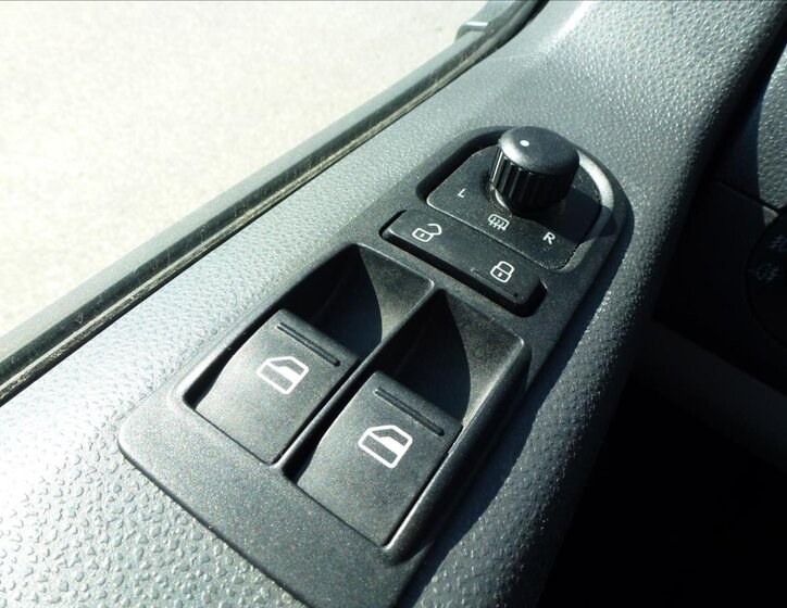 Volkswagen Transporter Ostatní 2,0 l 103 kw