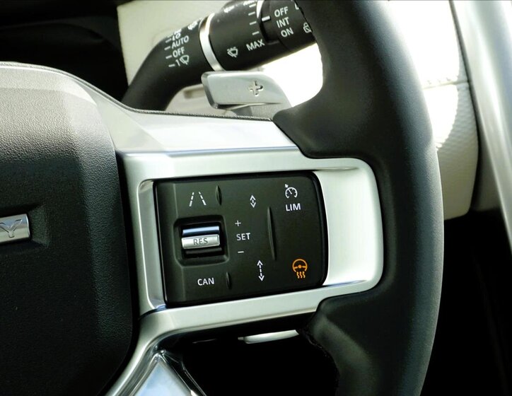 Land Rover Discovery SUV / Terénní 3,0 l 257 kw