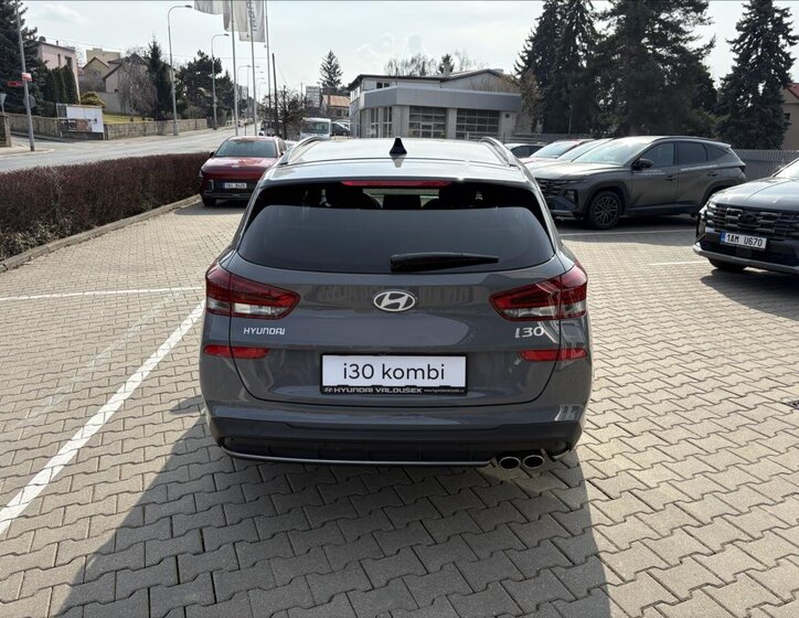 Hyundai i30 Kombi 1,5 l 103 kw