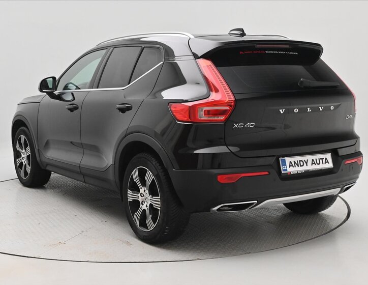 Volvo XC40 SUV 2,0 l 140 kw