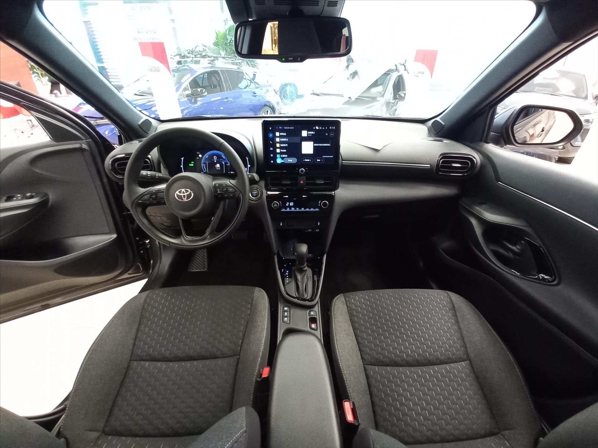 Toyota Yaris Cross CUV / Crossover 1,5 l 68 kw