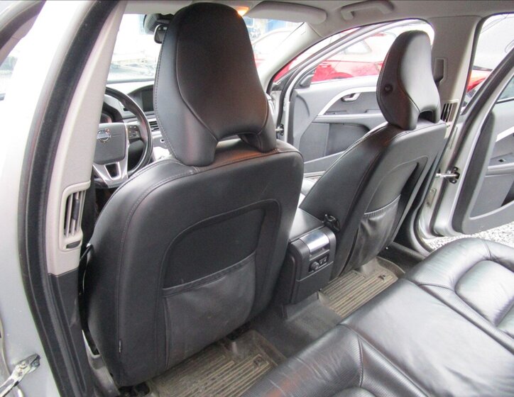 Volvo XC70 Kombi 2,4 l 158 kw